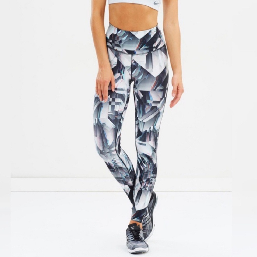 Nike Legend Leggings